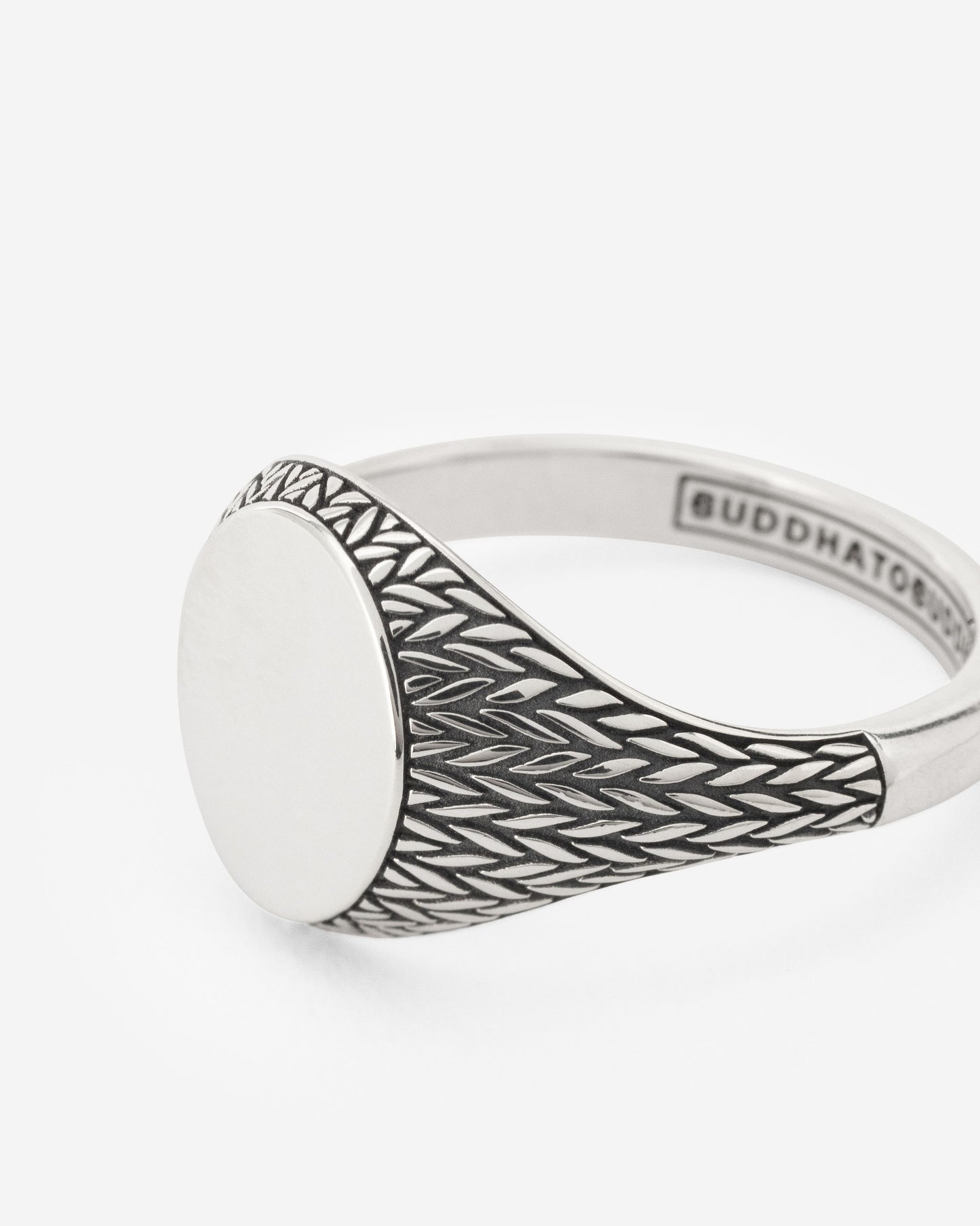 Ellen Signet Ring