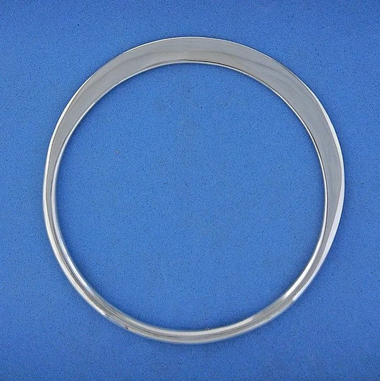 Silver Round Tapered Bangle