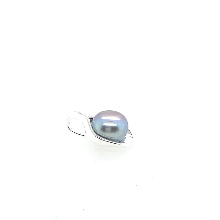 Grey Pearl Silver Cup Pendant