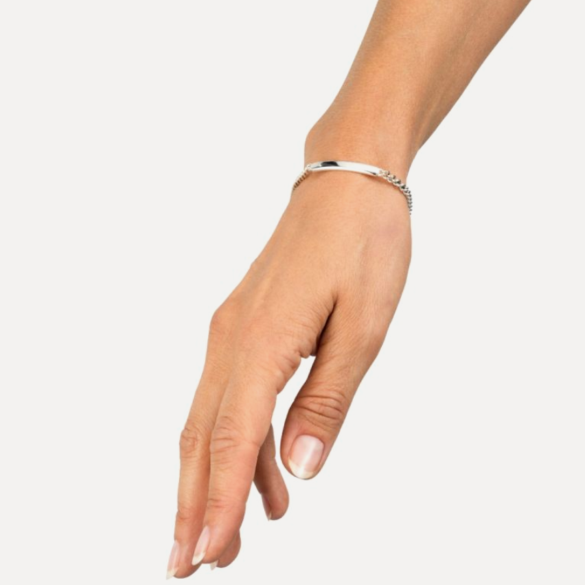 Mini Essential Bar Silver Bracelet