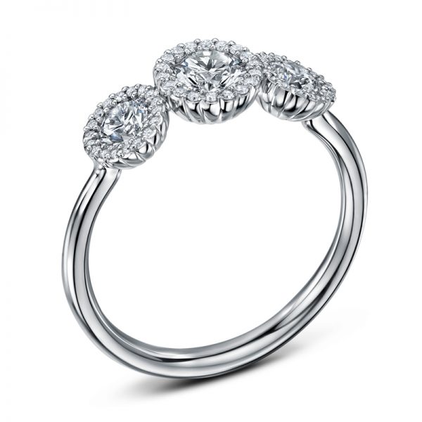 Cannele Trois Diamond Ring