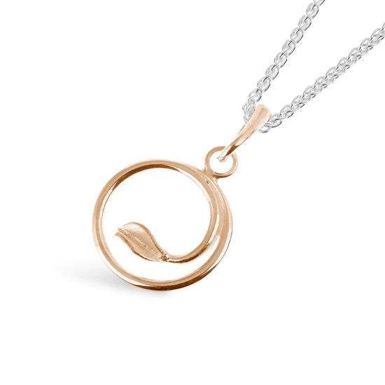 Mavilo Circular Leaf Pendant