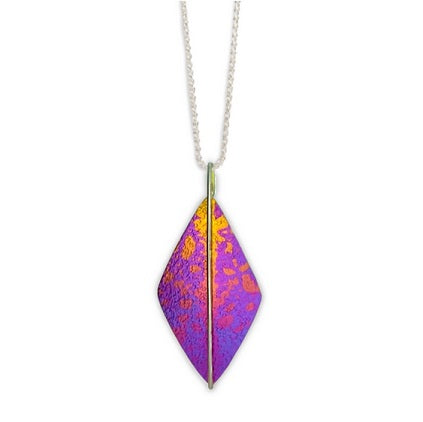 Titanium Kite Pendant - Pink