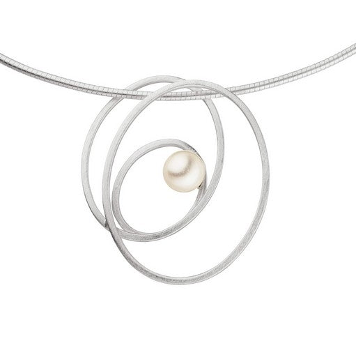 Silver Oval Pendant with Pearl