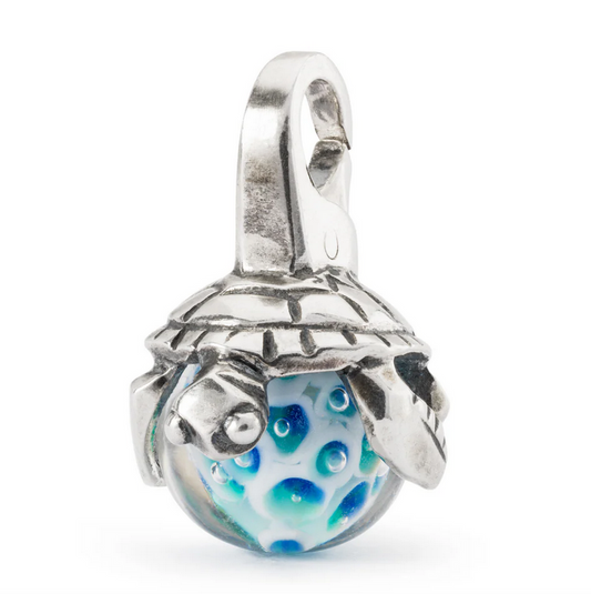 Pendant of Calm