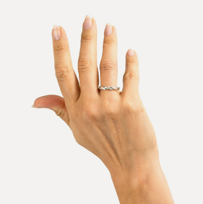Katja Twist Ring, Silver