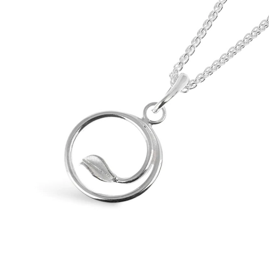 Mavilo Circular Leaf Pendant